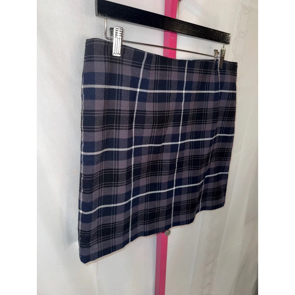 Tommy Hilfiger Women Plaid Mini Skirt Charcoal Gray White Blue‎ Size 10